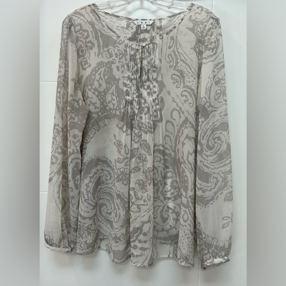 CAbi Light Gray Pintuck and Pleated Peasant Blouse